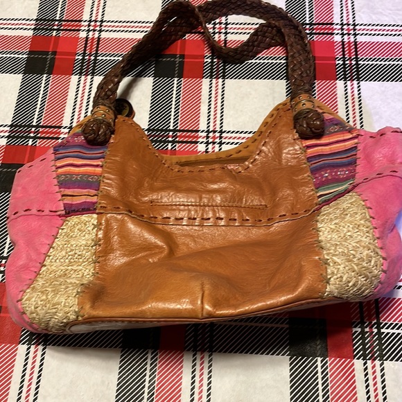 The Sak - Picture 6 of 7